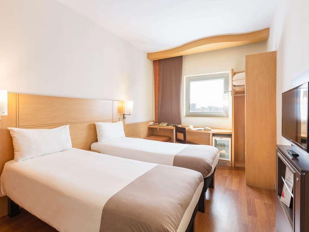 Отель Ibis 3*